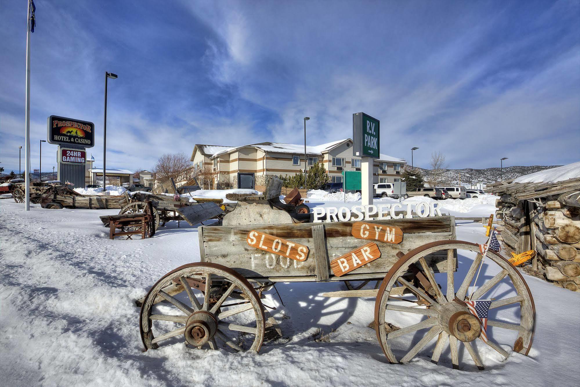 Prospector Hotel & Casino Ийли Екстериор снимка